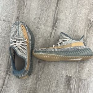 Yeezy Boost 350 sage desert